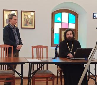 В Школе добровольцев состоялась лекция «Перекрытия, проемы, подкровельные конструкции, кровли. Виды, повреждения, реставрационные и противоаварийные работы»