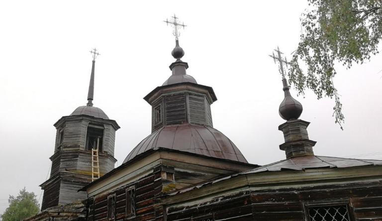 Храм святителя Николая Чудотворца в дер. Вездино Республика Коми