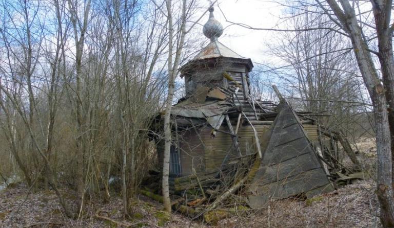 Часовня Рождества Пресвятой Богородицы (?) в д. Лесище